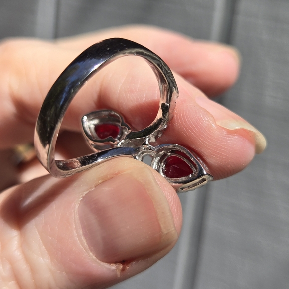 Garnets & white topaz infinity ♾️ ring open size 7.5 adjustable - Picture 9 of 11